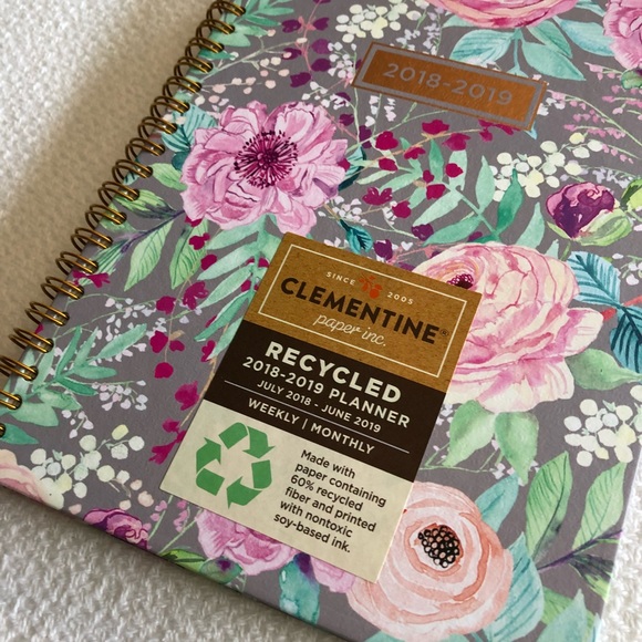 Gray Floral 2018-2019 Planner - Picture 2 of 8